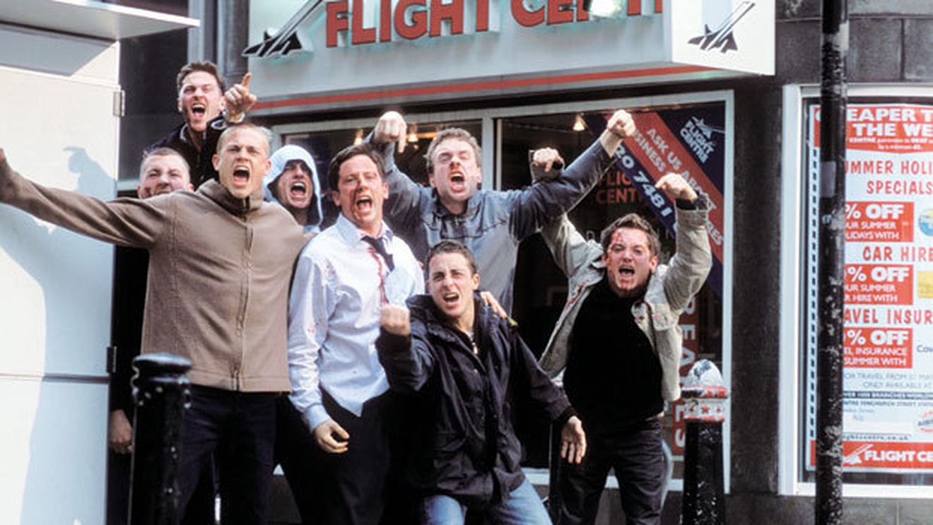 Atenție,** vin HULIGANII!