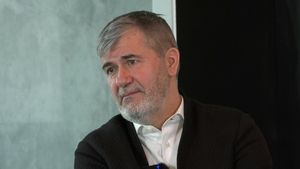 Dan Șucu, avertizat de Valeriu Iftime: „Să îl vedem în dificultate, când nu sunt rezultate! Cu fularul la gât și cu aplauze toți suntem frumoși” | VIDEO EXCLUSIV