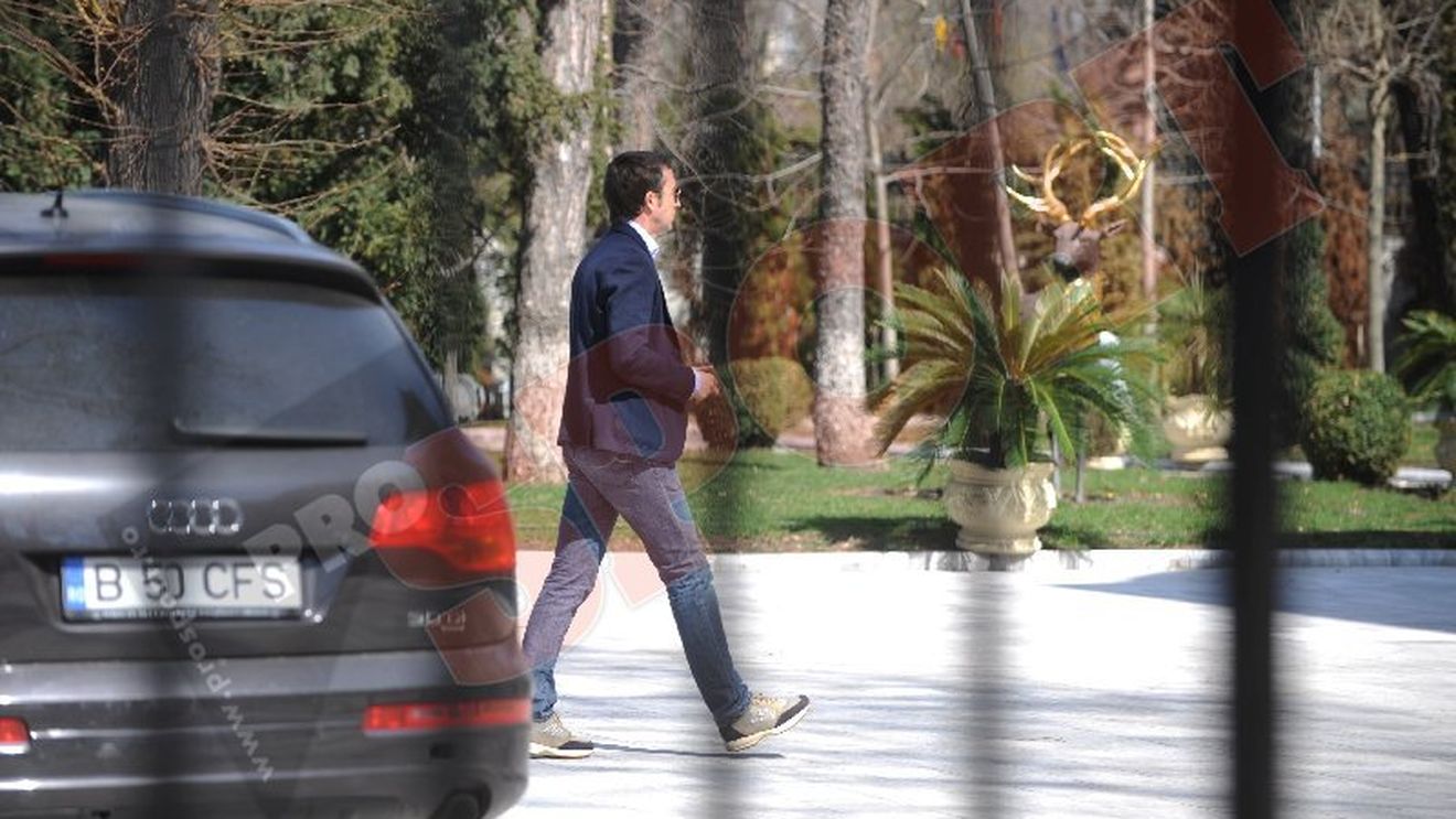 După plecarea lui Ilie Stan, se pregătește revenirea lui MM!** Fostul manager a venit la Palat