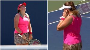 Jelena Ostapenko a comis-o din nou la US Open! După ce a strigat obscenități pe teren, letona și-a accidentat partenera de dublu | VIDEO