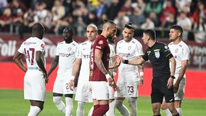 Dan Șucu detonează primele 4 bombe! Transferuri de Champions League: doi internaționali români și doi străini de la CFR Cluj! Denis Drăguș, Marius Marin, Yuri Matias și Christopher Braun semnează cu giuleștenii