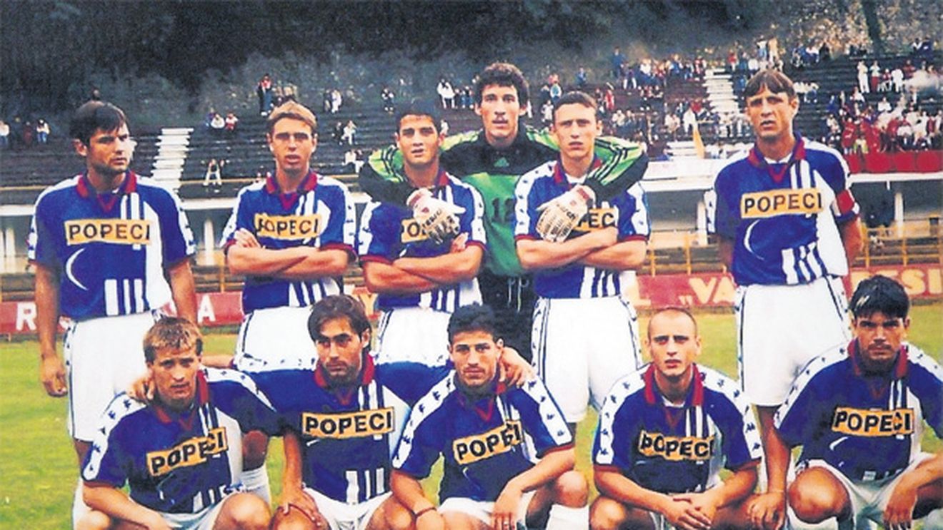 Cristi Chivu, perioada de la Craiova. A respectat dorinţa tatălui său, refuzând Steaua şi Rapidul lui Mircea Lucescu, şi a fost antrenat de Ilie Balaci