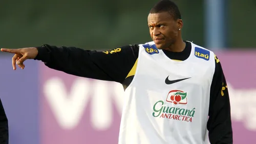 Au bani de vedete!** Malaga, echipa care îl vrea pe Mutu, aproape de a-l lua pe Julio Baptista