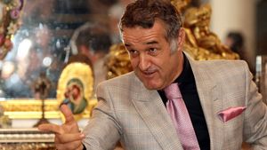 Una dintre dezamăgirile Stelei l-a sunat pe Becali să-i dea salariul:** "Cică vrea să vină la mine la palat! Ă‚sta are și tupeu"