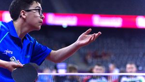 SPECIAL | "Tot timpul trebuie să joc cu ceva în buzunar: un leu, o hârtie, nu contează!" Andrei Tomică ne deschide o fereastră spre lumea sa, lumea unui sportiv care a câștigat aurul în toate cele patru probe la Balcaniada din 2017