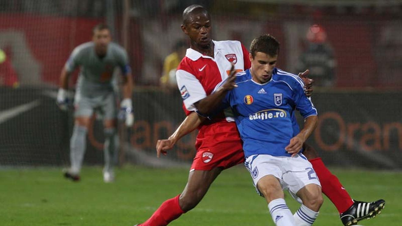 "Câinii" mai mult roșii decât albi