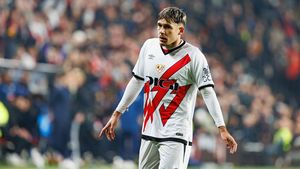 Spaniolii au dezvăluit cele 4 forțe ale Europei care au rămas în cursa pentru Andrei Rațiu. Transferul său va intra sigur în istoria celor mai scumpe pentru un român: „Numele lui e pe lista tuturor”