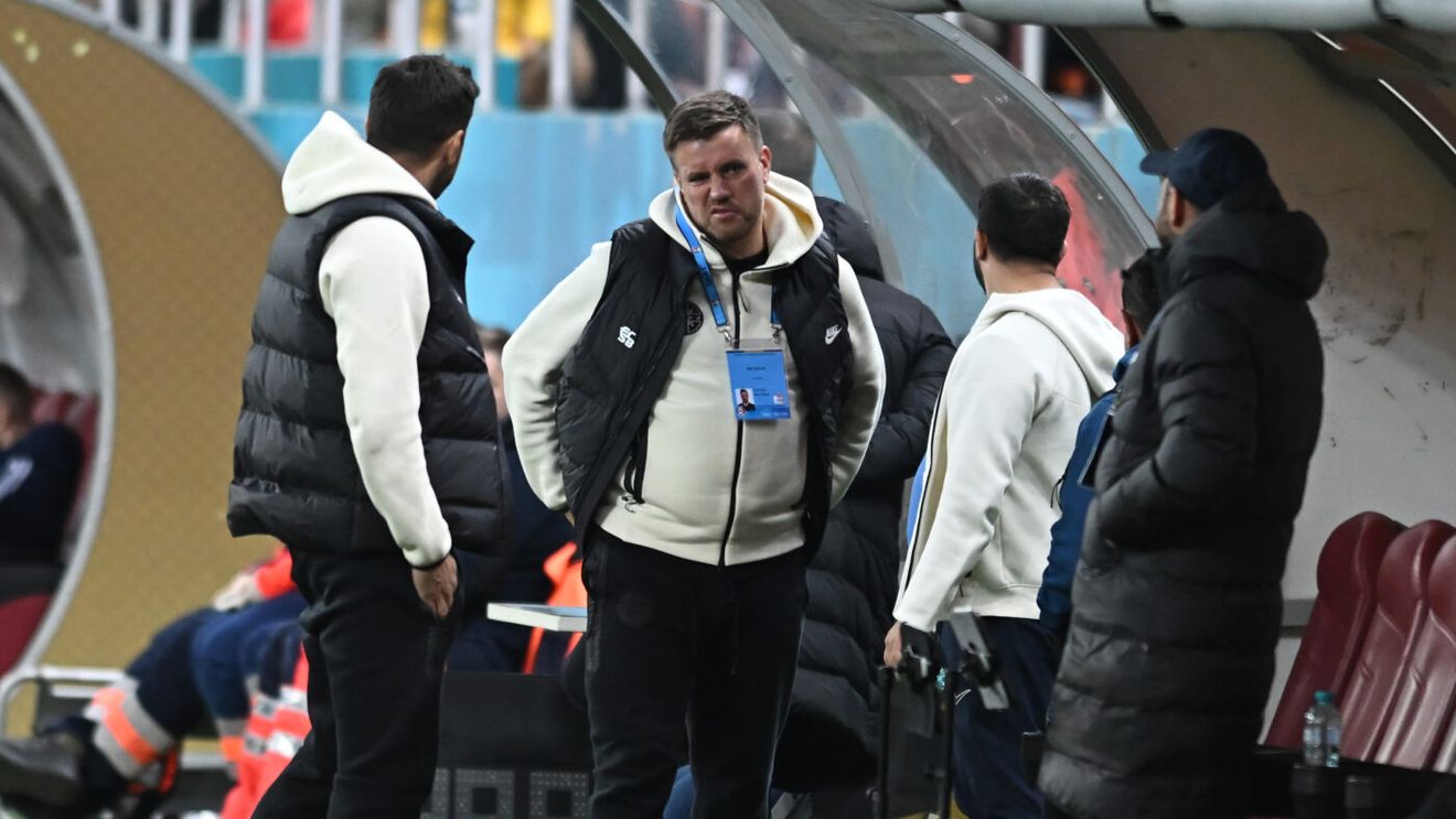 Ce suspendare a primit Mihai Pintilii, după eliminarea din meciul Voluntari – FCSB!