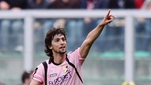 Îl vor să-i PASTORE(ască)! VIDEO Vezi ce poate argentinianul pe care Chelsea oferă 50 de milioane de euro!