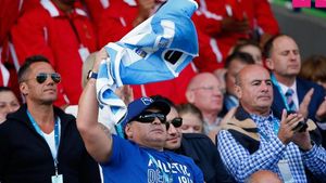 Maradona: "Juventus trage două șuturi la poartă și înscrie patru goluri! Are 'jucători' fenomenali în federația italiană!"