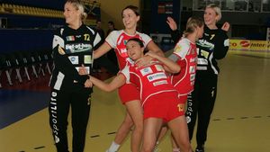 Ardean și Ungureanu, în rolul lui Moș Nicolae