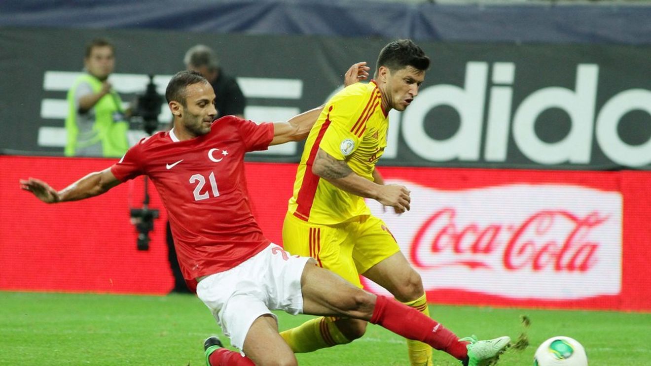 Alarmă la Steaua! Ratează Tănase meciul cu Schalke? Reghe: "Ar fi foarte grav!"