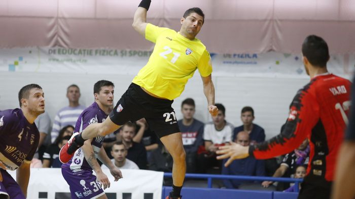 Steaua București a dat lovitura în Liga Națională, pe terenul echipei CSM București. Victorie mare și pentru HC Dobrogea Sud Constanța