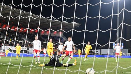 Fanii echipei naționale, ironie genială după gafa de zile mari a conducerii! Ce banner au putut să afișeze în timpul meciului, chiar la Tribuna 1