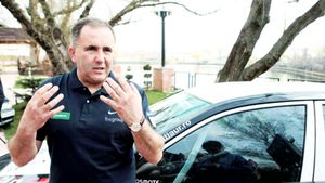 „N-ai loc de şmecherii care dau flash-uri”. Ce a pățit Titi Aur când a mers pe A7 - Autostrada Moldovei