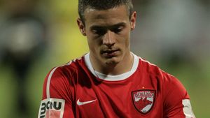 Torje, pe placul fanilor dinamoviști după eșecul cu CFR:** "Nu știu ce a fost pe 7 mai... a ars  peluza cumva?" :)