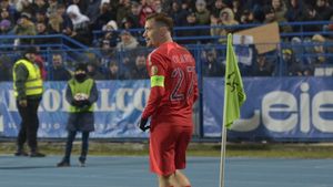 Ruşii şi americanii s-au bătut pentru transferul fotbalistului român de la FCSB. Giovanni Becali nu l-a găsit pe jucător: „Are telefonul ascuns”