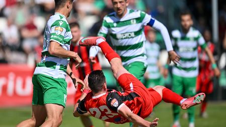 Prima achiziție a FC Bihor pentru noul sezon, al patrulea marcator din Liga 2, eliminat înaintea jocului direct! Ioan Hora a semnat prelungirea