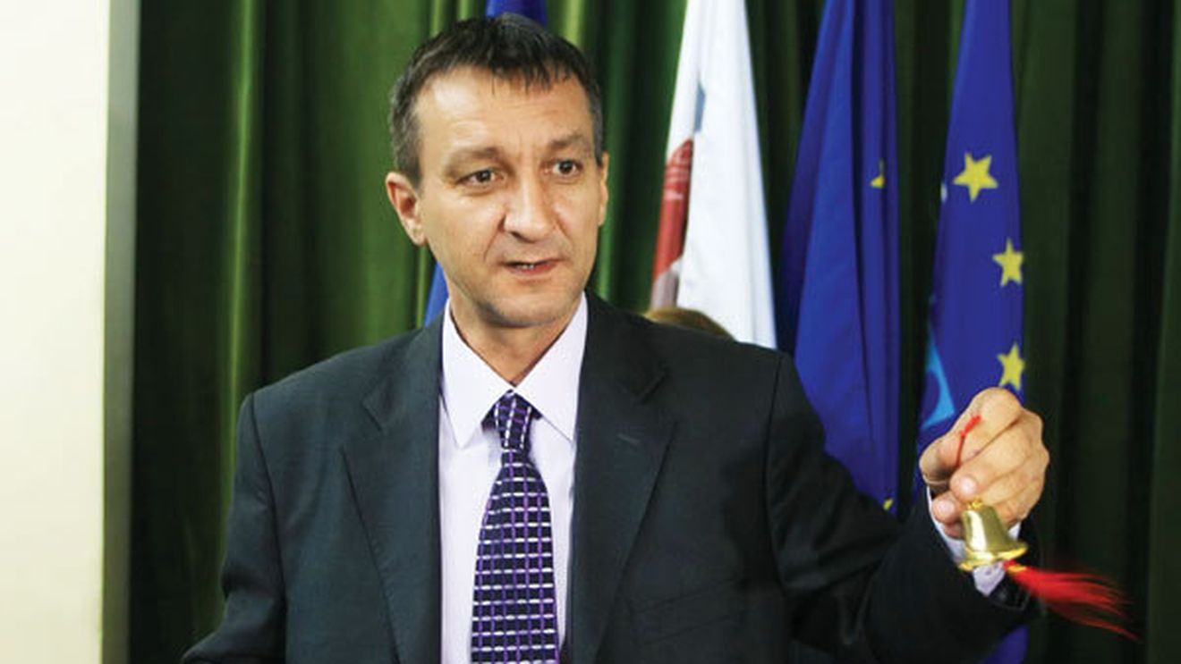 După canotaj, urmează analiza LA SÃ‚NGE a altui lot care a dezamăgit crunt la Londra:** "Unii nu mai au chef de treabă!" Atletismul trage linie: "Vreau să aflu ce s-a întâmplat"