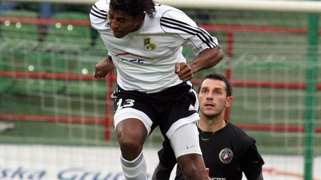 VIDEO **"Fiară" cu Steaua! Vasluiul îi fură un jucător echipei din Ghencea