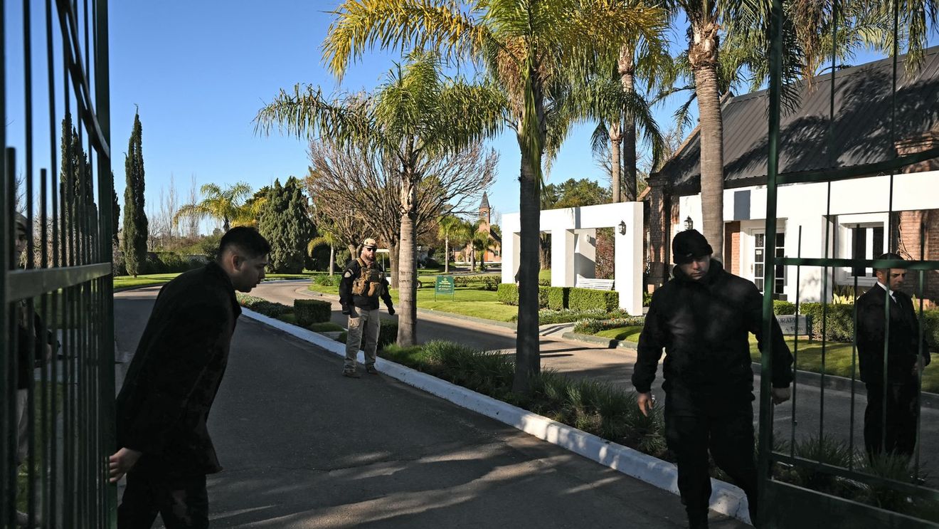 Decizia luată de Leo Messi la înmormântarea tatălui său. Le-a dat INTERZIS tuturor să facă asta