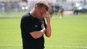 Dorinel Munteanu a izbucnit în lacrimi după moartea lui Martin Tudor: "Am aflat că a decedat. Nu pot să cred! Se afla în Reșița, dar nu lucra la noi la echipă!" | EXCLUSIV