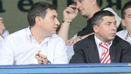 „Îi batem rău pe steliști!"