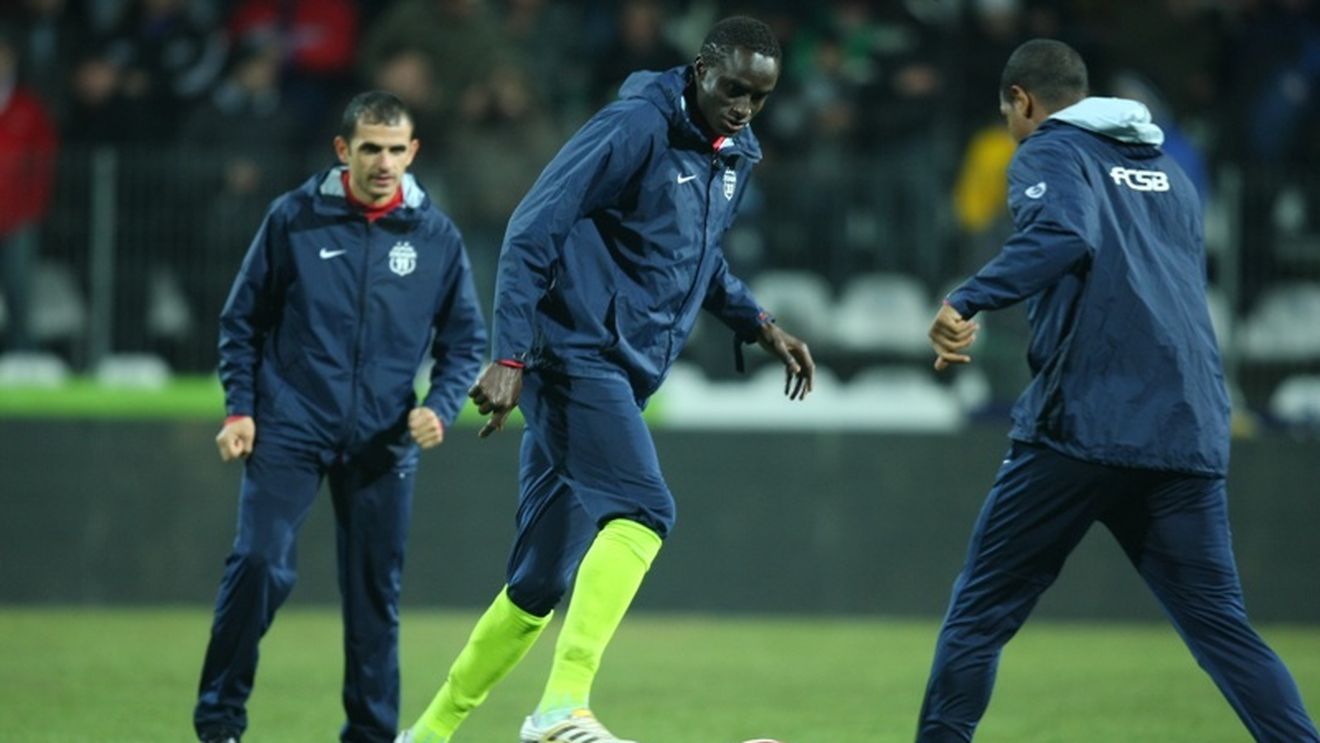 Tall debutează cu Iașiul**