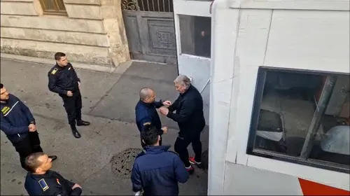 Primele imagini cu Dănuț Lupu după lunile de puşcărie la Rahova. Cum arată deținutul care a fost adus pentru judecata cererii de eliberare condiționată. VIDEO