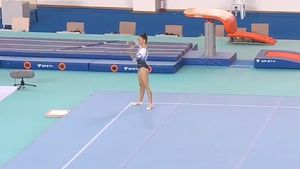 Larisa Iordache, ce performanță! Românca a câștigat două medalii de aur într-o singură zi | VIDEO