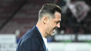 Concluzia lui Mirel Rădoi, după ce a văzut programul Universităţii Craiova în noul campionat: „Mă bucur că am picat astfel"