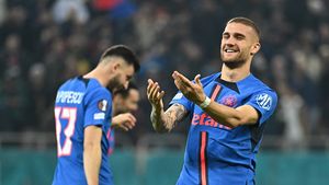 Daniel Bîrligea, mesaj clar pentru Mircea Lucescu, după golul fabulos marcat în FCSB – Midtjylland 2-0: „Sper să vină!”