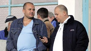 FOTBAL ȘI TERORISM: Mititelu a făcut afaceri cu Paul "Valută"