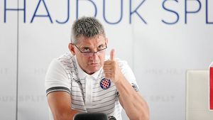 Antrenorul lui Rudar a rămas cu gura căscată când a auzit: "Asta m-a impresionat cel mai mult! S-a văzut și în teren". Concluziile de după "setul" încasat de la FCSB