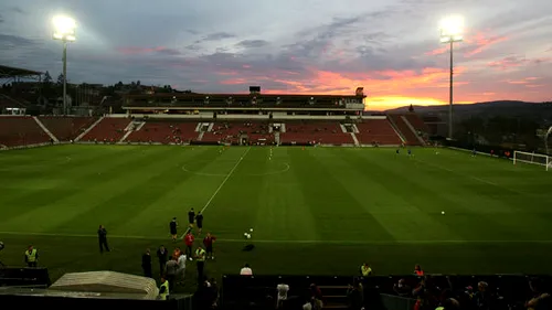 CFR vinde doar pachete pentru meciurile din grupele Ligii!** Cât costă să le vezi pe United, Galatasaray și Braga