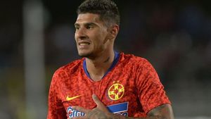 Gigi Becali l-a făcut praf, dar Mihai Stoica îi ia apărarea! Motivul pentru care Florinel Coman a dezamăgit în ultima perioadă la FCSB: „A avut o accidentare rar întâlnită”