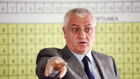 Dragomir îi răspunde managerului Stelei:** "Nu poate să mă oprească nimeni să vorbesc de jucătorii Stelei!"