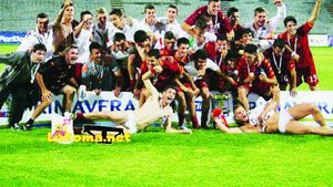 Un român de 19 ani e campionul Italiei și primul căpitan străin din istoria Romei:** "Vreau să joc în Serie B"