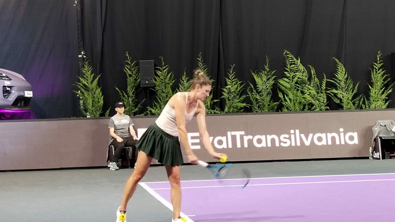 După Sorana Cîrstea și Gabi Ruse, Irina Begu a fost și ea eliminată în primul tur la Transylvania Open. Simona Halep, primită cu urale la antrenament