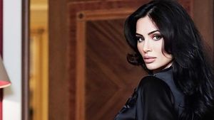 Ce nume au ales pentru băiatul lor românca despre care s-a spus că s-a iubit cu câțiva fotbaliști de top și afaceristul cu o avere de peste 800.000.000 de euro! Așa ceva nu ai mai auzit vreodată până acum