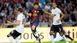 United, gata să "mute munții" pentru Cesc Fabregas: "Suntem disperați să îl luăm"