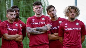 Patru fotbalişti importanți, out de la Rapid Bucureşti! Marius Şumudică i-a pus pe lista neagră şi sunt nume grele