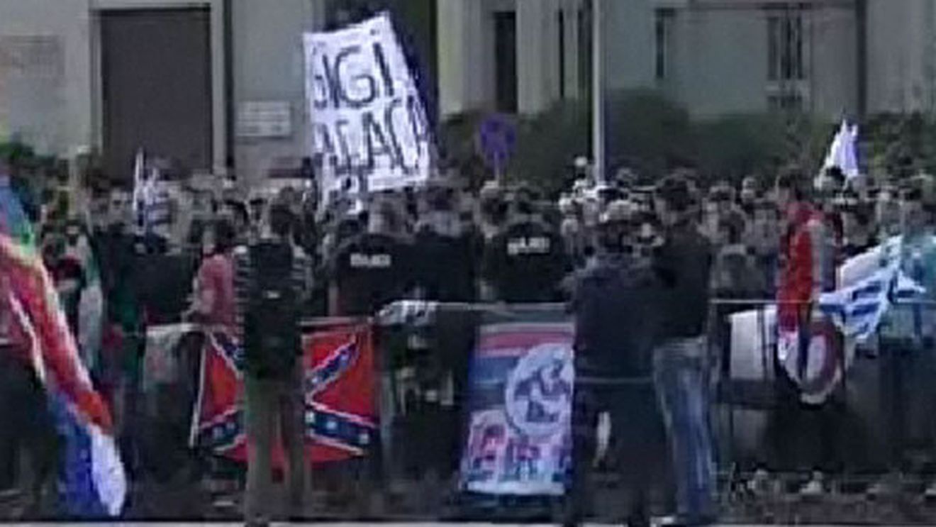 VIDEO** Meme Stoica, ținta contestatarilor! Ce i-au strigat suporterii