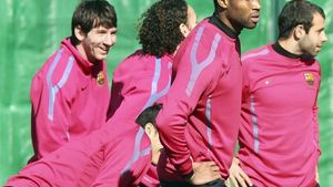 S-au calificat în sferturile Ligii și își permit mega investiții!** "Diavolii" au pus ochii pe trei jucători ai Barcelonei