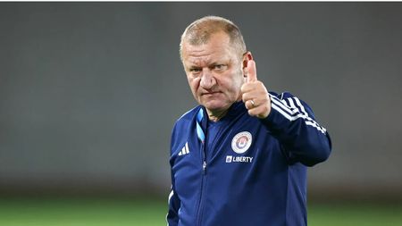 Nelu Varga îl vrea pe Dorinel Munteanu antrenor la CFR Cluj. E deja presiune pe Adrian Mutu