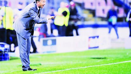 Din cantonamentul naționalei, direct la Dinamo Moscova, alături de "Super Dan"?** Ce jucător poate merge în Rusia, pentru a-l ajuta pe Petrescu să iasă CAMPION