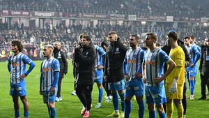 Cine este „safirul" transferat de Universitatea Craiova, atacantul brazilian cu care Mihai Rotaru vrea să câştige titlul