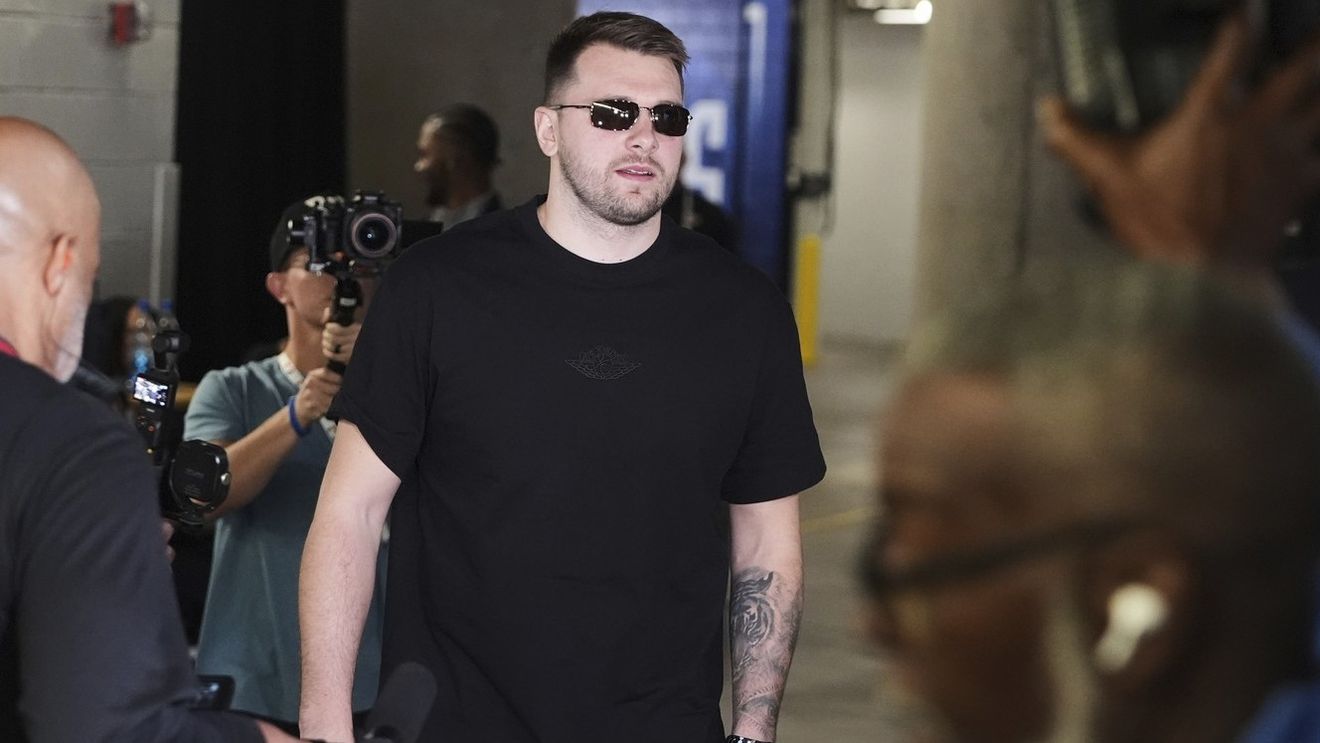 Luka Doncic și-a luat mașină de 2.000.000 de euro. Ce problemă a avut de la prima ieșire cu bolidul Rimac Nevera