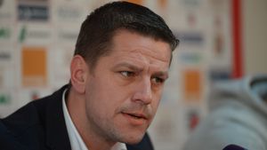 Prima declarație a lui Stoican după revenirea la Dinamo: "Mă bucur că pot să-mi continui munca începută". Ce obiectiv și-a propus