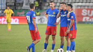 „Nu-l mai bagă nimeni în seamă după ce i-a făcut Gigi Becali”. Fotbalistul de la FCSB, despre care Dragomir credea că „va ajunge mare”, s-a irosit!